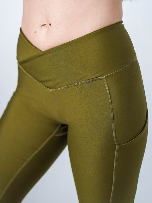 Pristine Pocket Capri Leggings – Obsession Shapewear