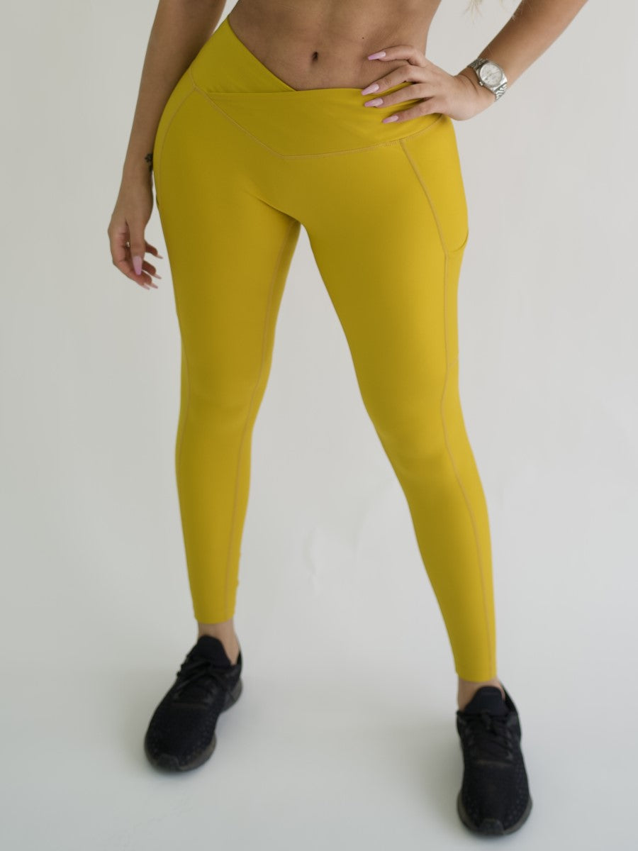 Gold Pristine Pocket Leggings